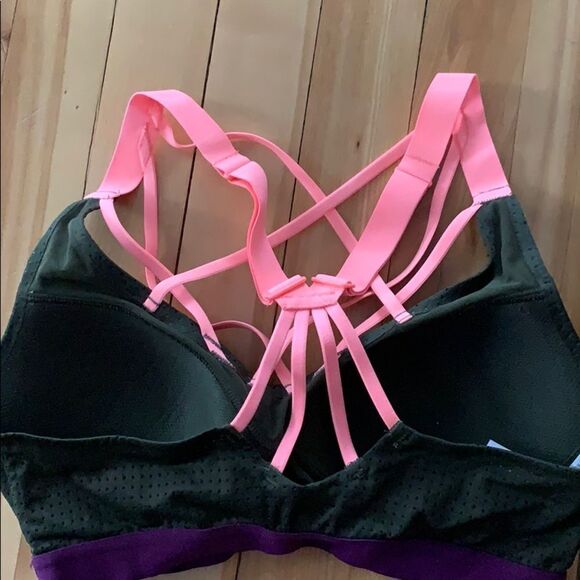 Victoria’s Sport olive/coral strappy sports bra - Picture 3 of 6